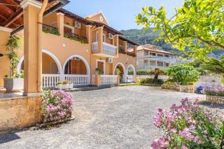 Mires House Front Studio 1 - Agios Gordios - 2