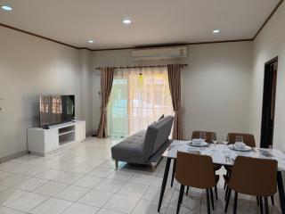 Two-Bedroom Central Pattaya Apartment - 8