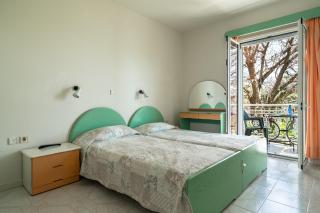 Angela partial sea view 5 - 9