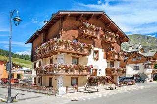Chalet Letizia Apartments Bilo - 0
