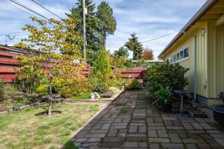 Sunflower Studio - 7 Minutes to UO & 4 Minutes to Downtown studio - 3