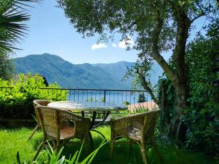 Attic With Panoramic View Of Lake Como - 0