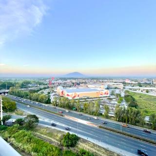 Suite - One Bedroom with Huge Balcony, PS4, Instax & Mt Arayat View - San Fernando - 7