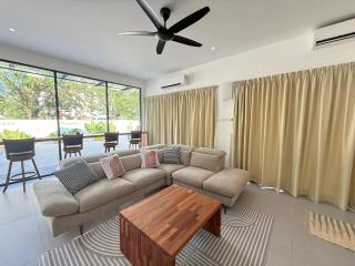 Mujito4 16PAX 4BR 1 Min To ECM KCM, BBQ PIT, PS4, Netflix - 5