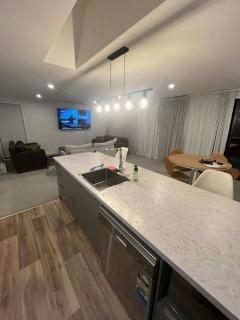 Modern, Cosy Retreat - 1