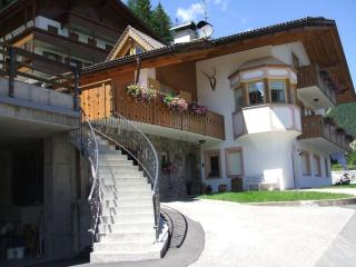 Villa Mazzel with balcony - 7
