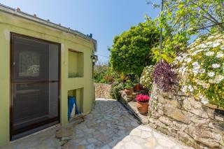 Victoria's House - 7