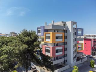 Planet Suite 304 - 8