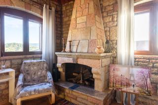 Polilimnio Foteini's Mini Castle - 1