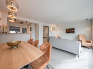 Modern Seaside Escape - 5