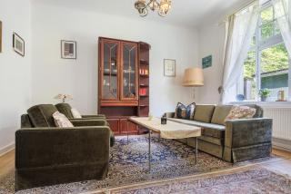 Grosszügiges Ferienhaus mit Wald - 8