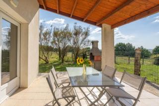 Gite Piscine Intérieure - 2