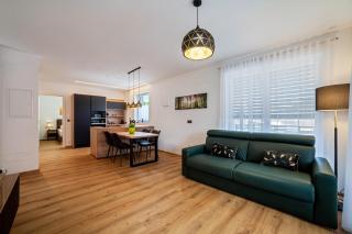 Jj City Apartment - 1