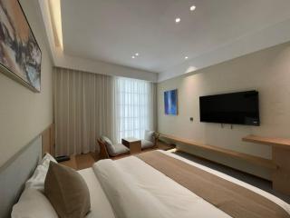 60M Clover Hotel - 4