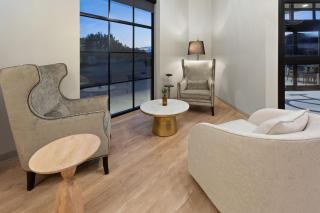 Riverbend Hotel and Suites, Trademark Collection by Wyndham - 1