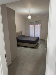 Shkoder Central Apartment - 6