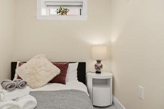 Kensington 2BR Garden Suite - 7