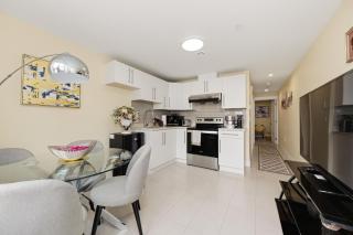 Kensington 2BR Garden Suite - 6