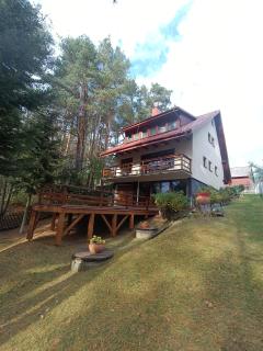 Dom z widokiem na jezioro - 0