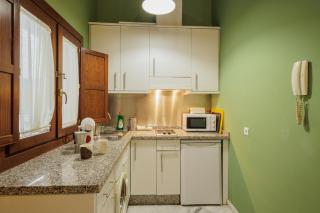 Galindo Center Premium Suites - 8