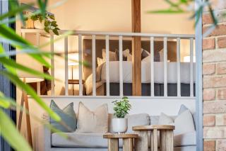 The Lookout | Sweeping views of Eagle Bay - 8