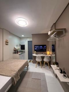 Feliz Staycation Studio Unit Calapan City - 9