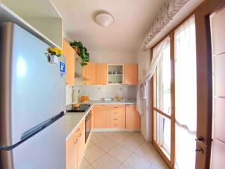 Bright Apartment 300 m from sea - 2