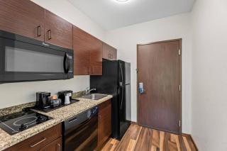 MainStay Suites Lufkin - 8
