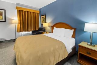 Quality Inn & Suites CVG Airport - 2