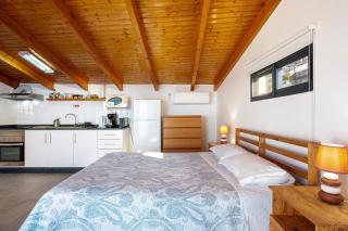 The Wave House - Oceanfront - 4