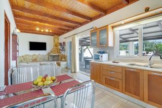 Villa Jimmy's Katomeri 3 - 8