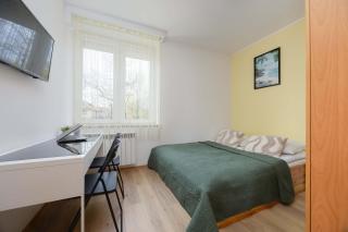 Cozy Apartment Pet Friendly with Place for Remote Work by Noclegi Renters - 9
