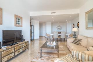 Elveria Hills excellent views - 4