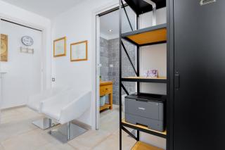 Window on the sea - 4