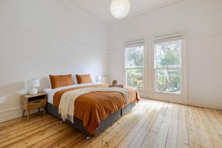 Rare Large Victorian Near Melbourne CBD - 3