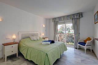 Luxury 2 Bed Apt Freeview Tv Wi - 7
