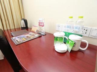 GreenTree Inn Chongqing Longhu Times Tianjie Xietaizi Metro Station - 4