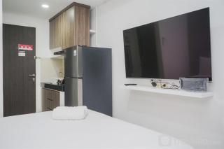 Homey and Comfortable Studio at Serpong Garden Apartment By Travelio - 8