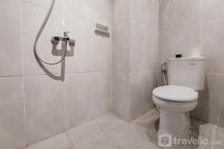 Homey and Comfortable Studio at Serpong Garden Apartment By Travelio - 7
