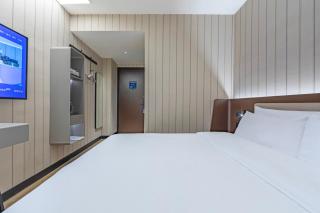 Hanting Hotel Shanghai Jiangning Road Metro Station - 1