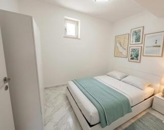 Three-room apartment 150 meters from the sea with Wi-Fi and a terrace - 8