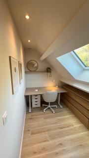 Deluxe home garden and pool optional pm - 1