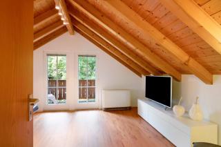 Gutenburghüsli mit Garten am Fluss - 3