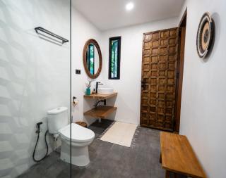 Villa Solu 3BR Med Escape Pool & Sunset Views - 7