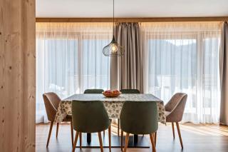 Les Ciases Chalets Dolomites Apt 2 - 8