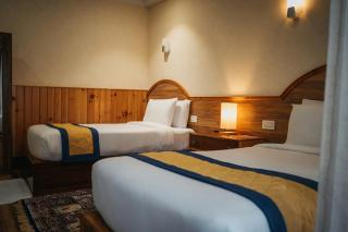 Norbu Lingka Resort - 4