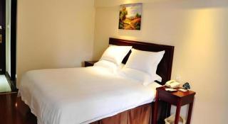 GreenTree Inn Yangzhou Slender West Lake Wencheng Attic Express Hotel - 3