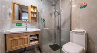 GreenTree Inn Yangzhou Slender West Lake Wencheng Attic Express Hotel - 5