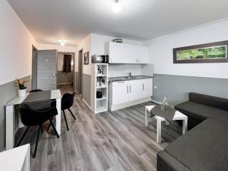 Apartment 5 - 9