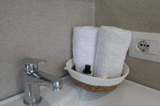 Saranda Beach Apartments 1 Min Walk to Beach - 8